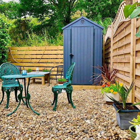 קמבורן Knocker Cottage Is A 3 Bedroom Made Up Of 1 Double Bedroom And 2 Small Double Bedrooms In Small Village 10 Min To Beaches מראה חיצוני תמונה