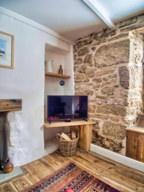 קמבורן Knocker Cottage Is A 3 Bedroom Made Up Of 1 Double Bedroom And 2 Small Double Bedrooms In Small Village 10 Min To Beaches מראה חיצוני תמונה