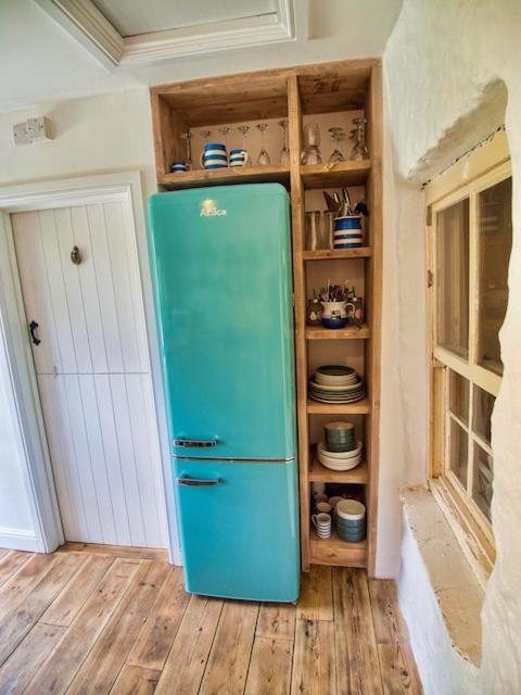 קמבורן Knocker Cottage Is A 3 Bedroom Made Up Of 1 Double Bedroom And 2 Small Double Bedrooms In Small Village 10 Min To Beaches מראה חיצוני תמונה